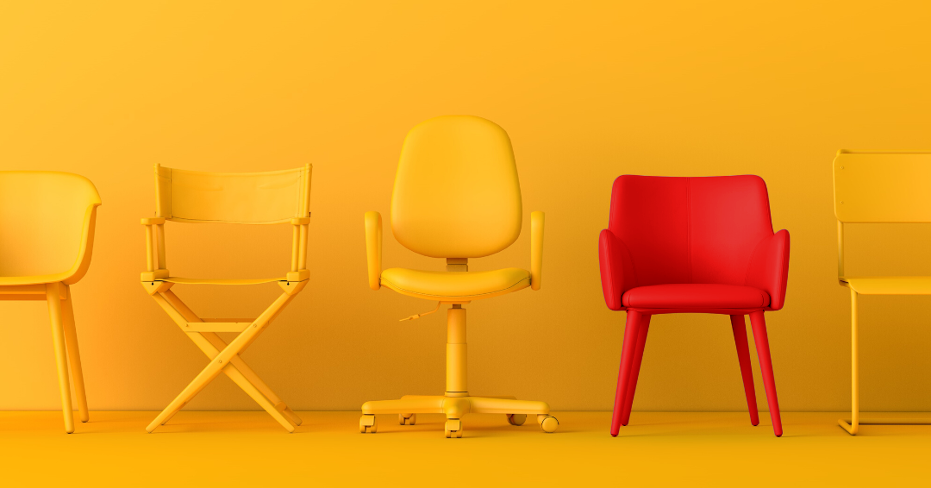 Erilaisia keltaisia tuoleja rivissä keltaisella taustalla. Yksi tuoleista on punainen.